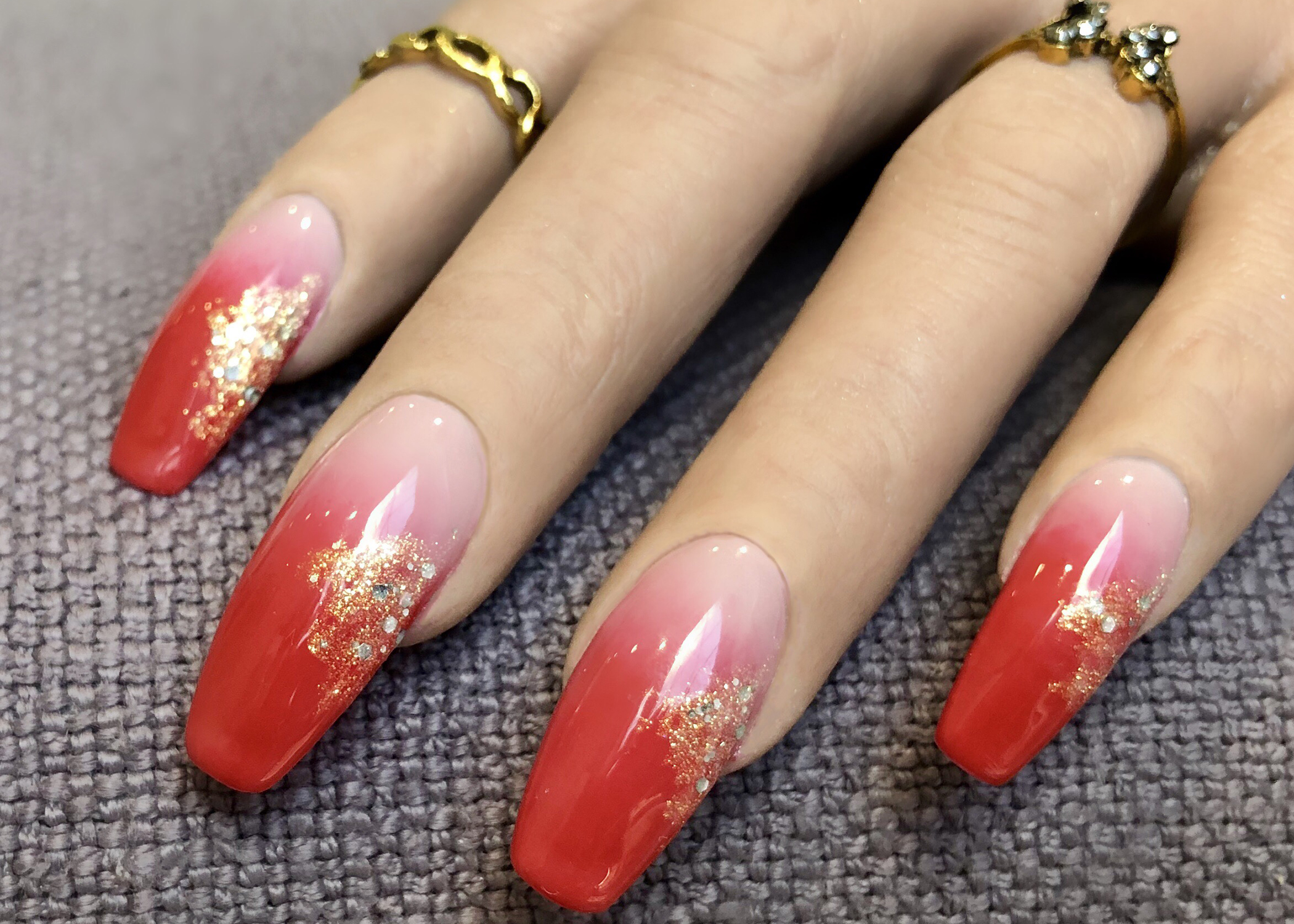 Red and Pink Ombre Nail Designs for Valentine's Day - wide 2