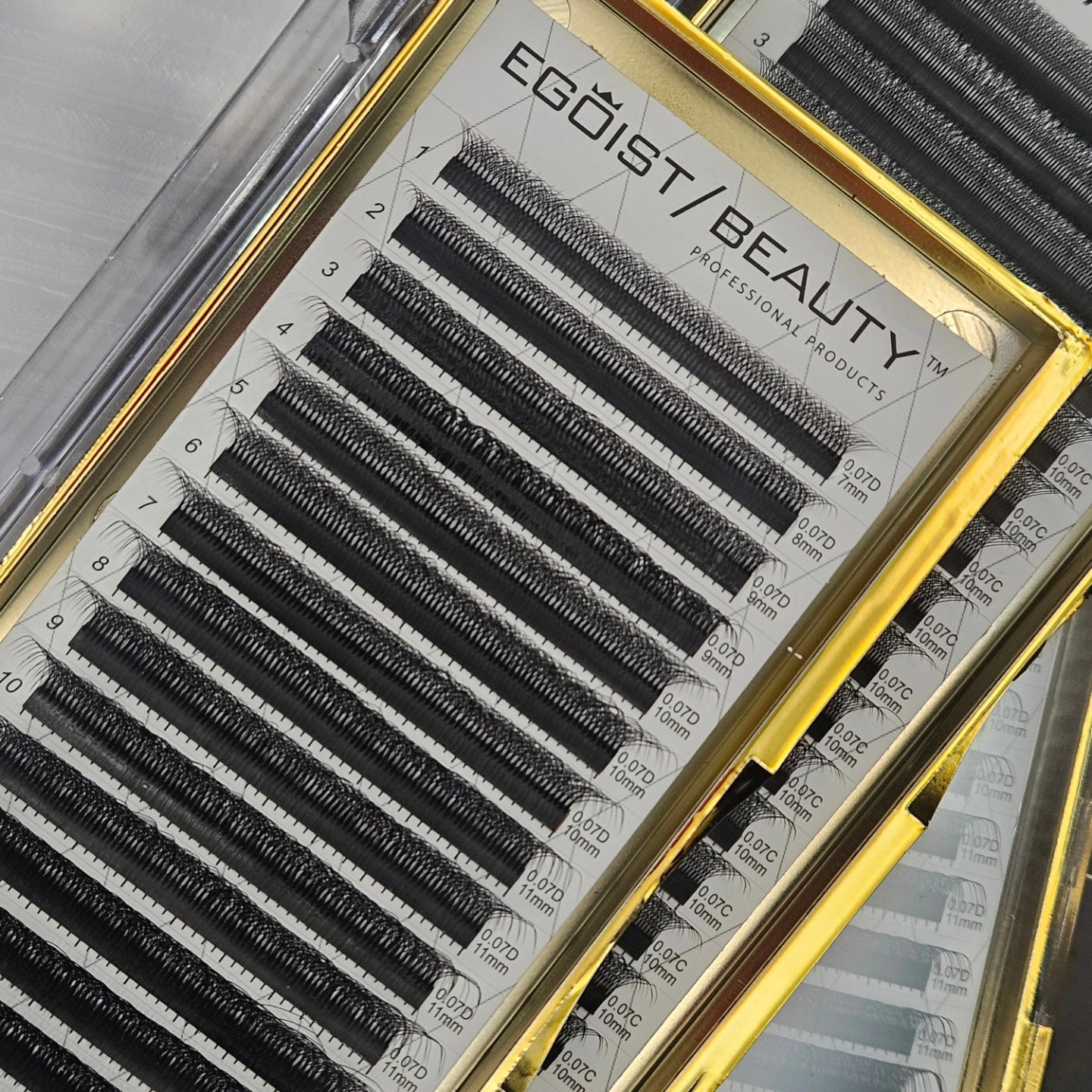 Egoist Beauty Clover Lashes